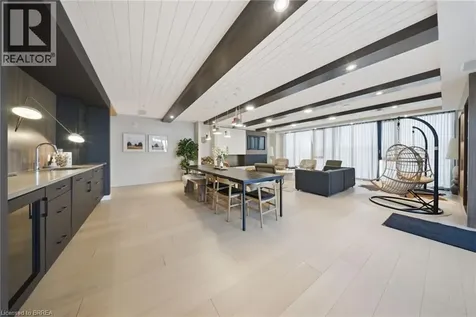 741 King Street West Kitchener ON N2G 1E5