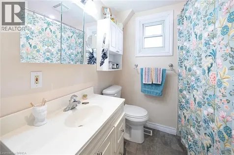 142 Grand River Street North Paris ON N3L 2M5