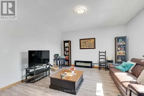 184 Borland Street East Orillia ON L3V 2C3