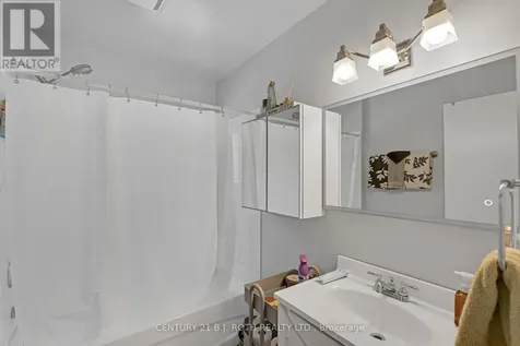 184 Borland Street East Orillia ON L3V 2C3