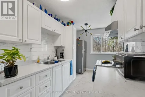 184 Borland Street East Orillia ON L3V 2C3