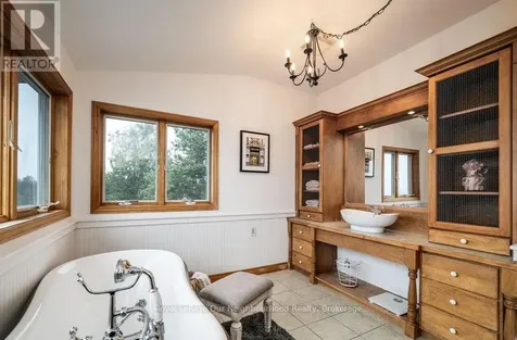 3741 Lakeshore Road East Clarington ON L1B 1L9