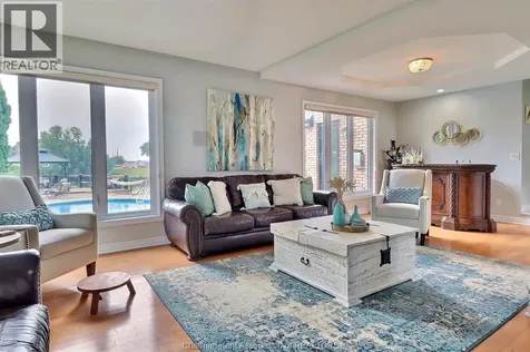 932 Grand Avenue West Chatham ON N7L 5H6