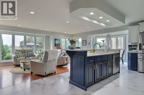 932 Grand Avenue West Chatham ON N7L 5H6