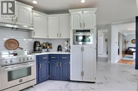 932 Grand Avenue West Chatham ON N7L 5H6