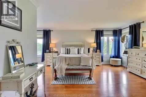 932 Grand Avenue West Chatham ON N7L 5H6
