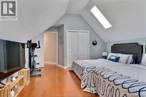 932 Grand Avenue West Chatham ON N7L 5H6