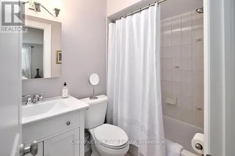 40 Barker Boulevard Collingwood ON L9Y 4W4