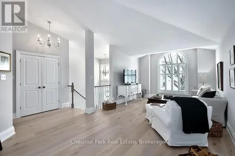 40 Barker Boulevard Collingwood ON L9Y 4W4