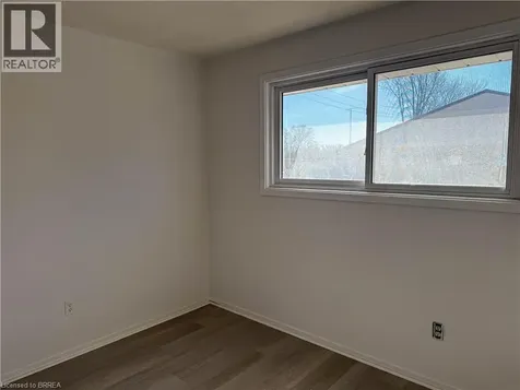 36 Graham Avenue Brantford ON N3T 1C4