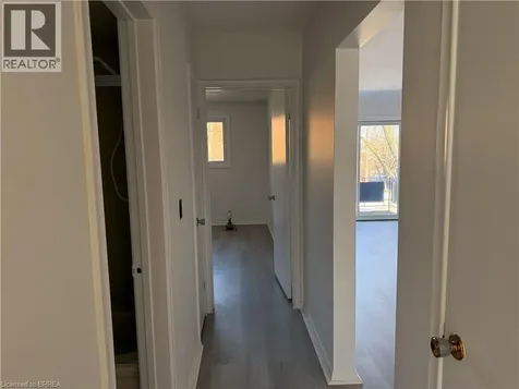 36 Graham Avenue Brantford ON N3T 1C4