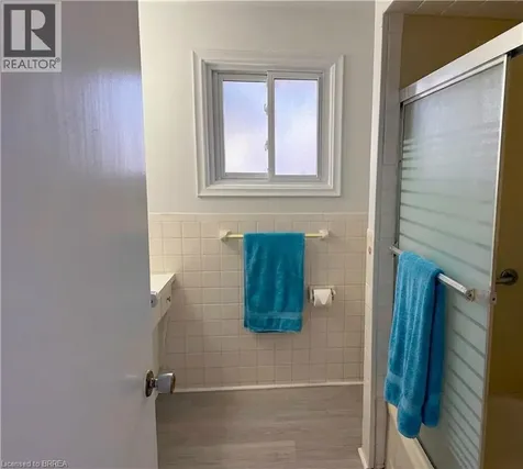 36 Graham Avenue Brantford ON N3T 1C4