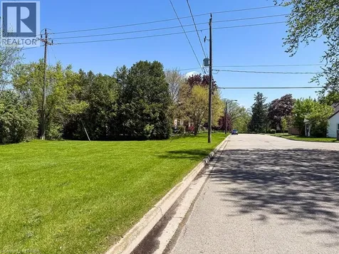 36 Graham Avenue Brantford ON N3T 1C4