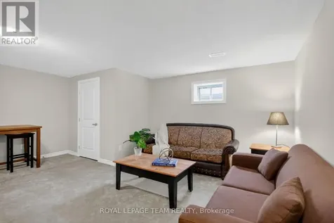 802 Bascule Place Ottawa ON K0A 2Z0