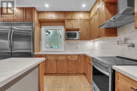 2091 Dwyer Road Springwater ON L9X 1L7