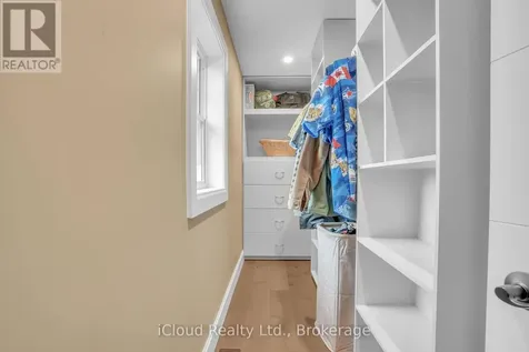 2091 Dwyer Road Springwater ON L9X 1L7