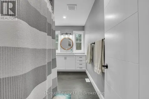 2091 Dwyer Road Springwater ON L9X 1L7