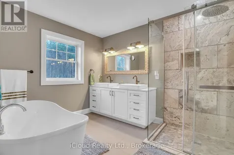 2091 Dwyer Road Springwater ON L9X 1L7