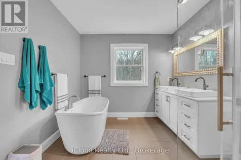 2091 Dwyer Road Springwater ON L9X 1L7