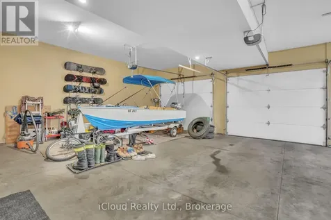 2091 Dwyer Road Springwater ON L9X 1L7