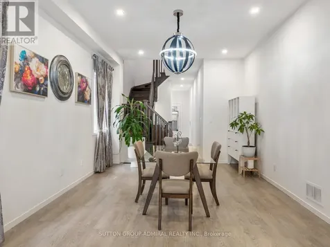 197 Elyse Court Aurora ON L4G 2C9