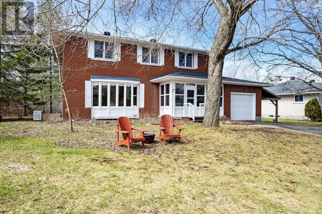 12 Glenview Crescent Perth ON K7H 2L2