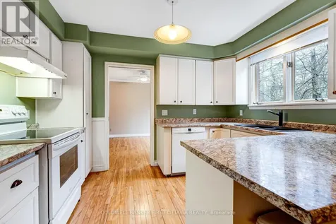 12 Glenview Crescent Perth ON K7H 2L2