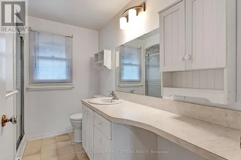 12 Glenview Crescent Perth ON K7H 2L2