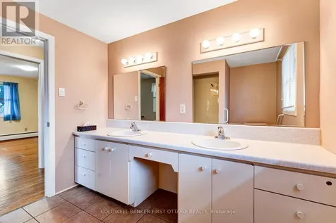 12 Glenview Crescent Perth ON K7H 2L2