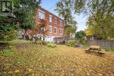 21 Acacia Avenue Ottawa ON K1M 0P3