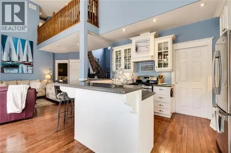 1026 Beach Boulevard Hamilton ON L8H 6Z4
