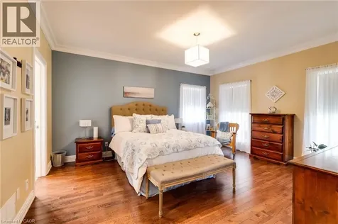 1026 Beach Boulevard Hamilton ON L8H 6Z4