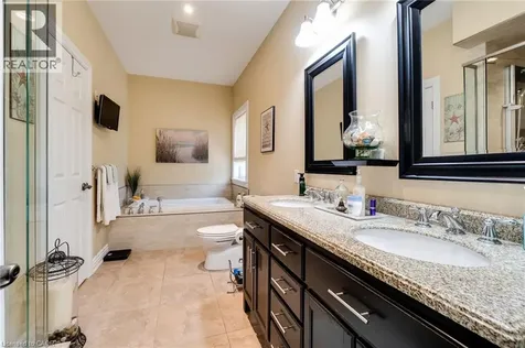 1026 Beach Boulevard Hamilton ON L8H 6Z4