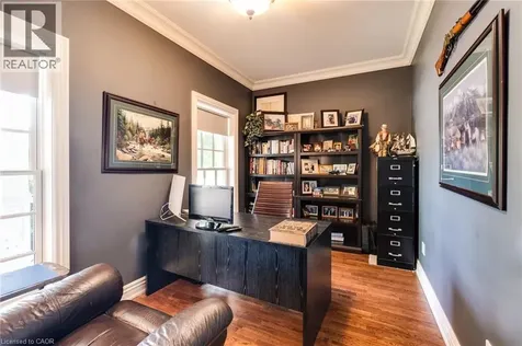 1026 Beach Boulevard Hamilton ON L8H 6Z4