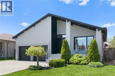 17 Clearview Drive Hamilton ON L8G 4Y4
