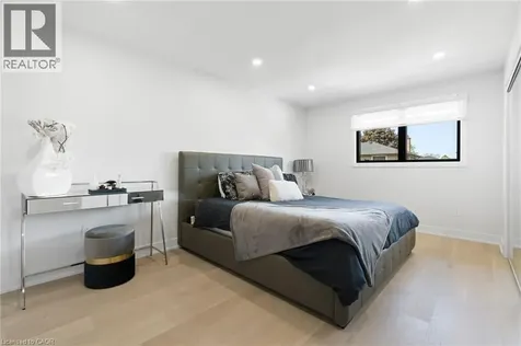 17 Clearview Drive Hamilton ON L8G 4Y4