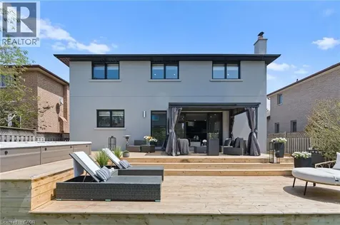 17 Clearview Drive Hamilton ON L8G 4Y4
