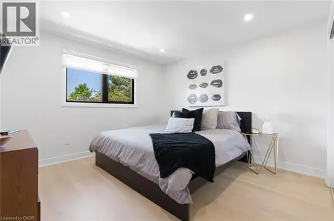 17 Clearview Drive Hamilton ON L8G 4Y4
