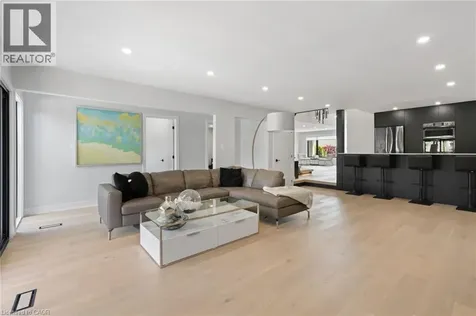 17 Clearview Drive Hamilton ON L8G 4Y4