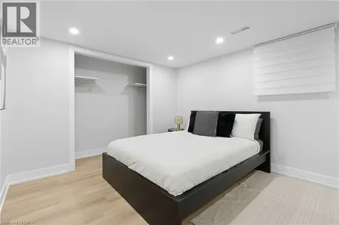 17 Clearview Drive Hamilton ON L8G 4Y4