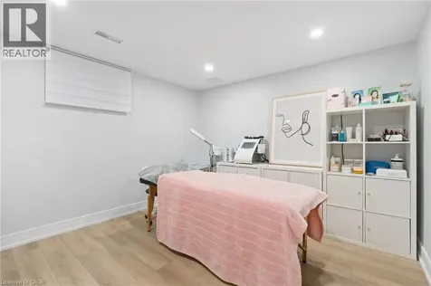 17 Clearview Drive Hamilton ON L8G 4Y4