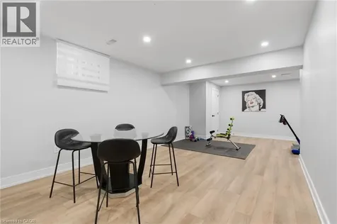 17 Clearview Drive Hamilton ON L8G 4Y4
