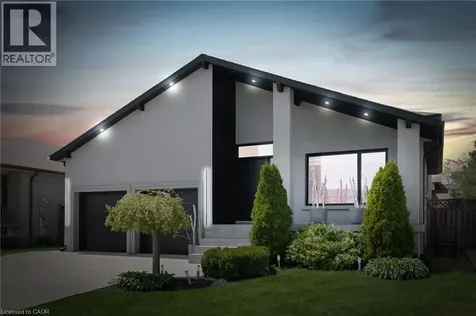17 Clearview Drive Hamilton ON L8G 4Y4