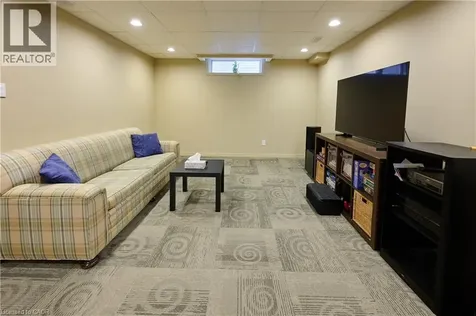 126 Snowdrop Crescent Kitchener ON N2E 4G7