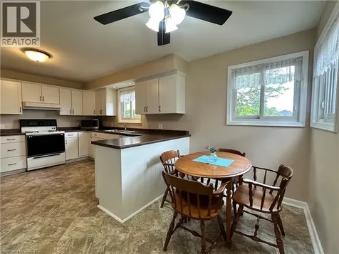 129 Broker Drive Hamilton ON L8T 2B8