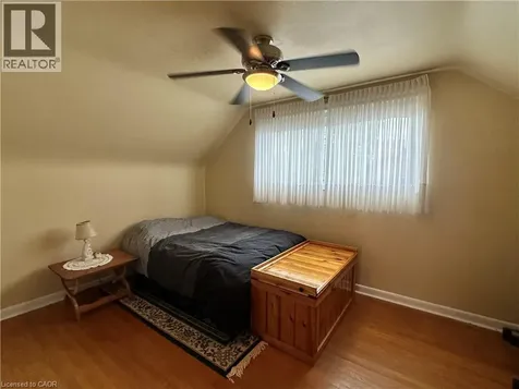 129 Broker Drive Hamilton ON L8T 2B8