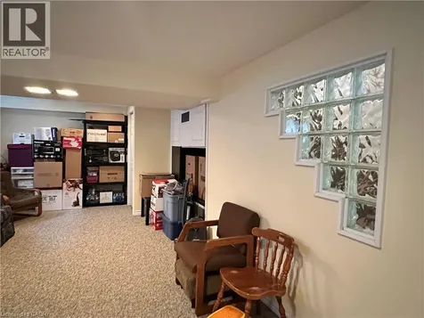 129 Broker Drive Hamilton ON L8T 2B8