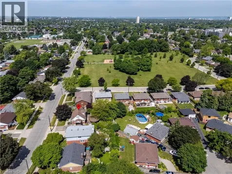 129 Broker Drive Hamilton ON L8T 2B8