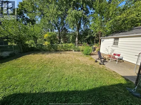 1040 Kennedy Drive West Windsor ON N9G 1T1