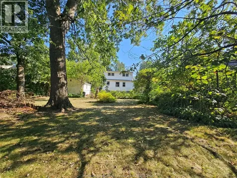 1040 Kennedy Drive West Windsor ON N9G 1T1